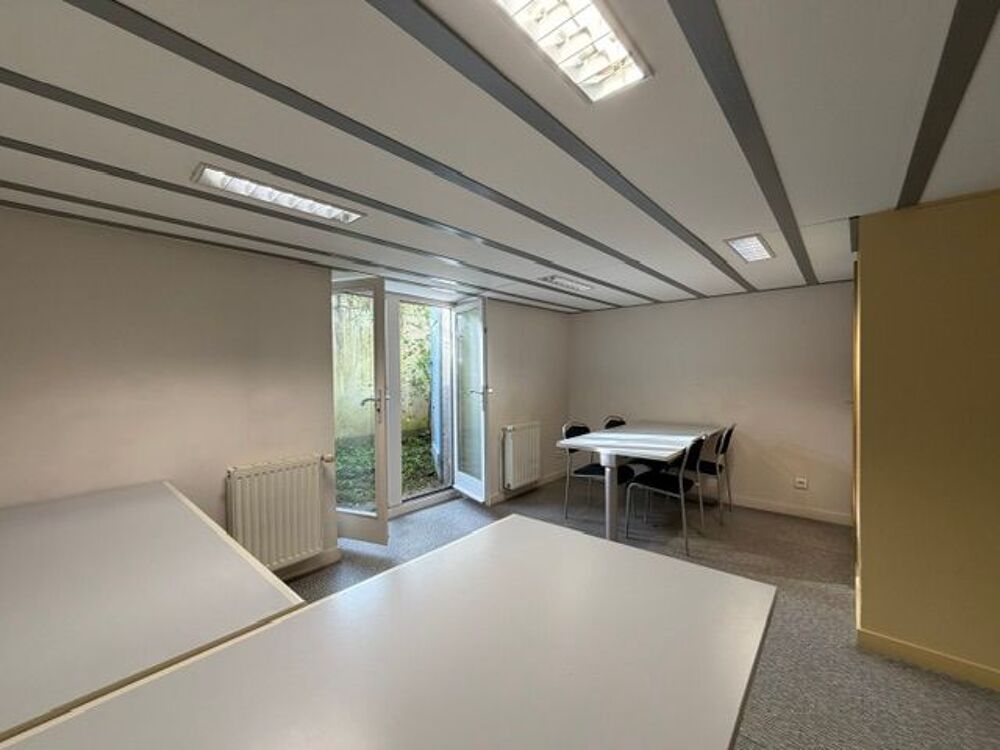   ECULLY CENTRE - Bureau À Louer Ecully