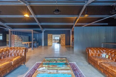 R&eacute;f&eacute;rence : 6173-NZW - Local commercial - 400 m&sup2; 940000 13420 Gemenos