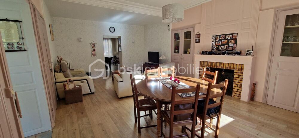 Vente Maison Maison chaleureuse de 211 m² avec ancien atelier de 180 m² au cœur de Couhé Couhe