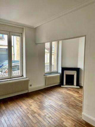  Appartement à louer 2 pièces 47 m²