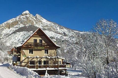 Dpt Alpes de Haute Provence (04), &agrave; vendre VILLARS COLMARS H&ocirc;tel - Restaurant 199500 04370 Villars colmars