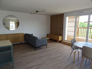  Appartement à louer 3 pièces 72 m²