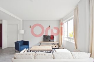  Appartement à louer 5 pièces 82 m²