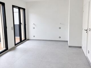  Appartement à louer 1 pièce 28 m²