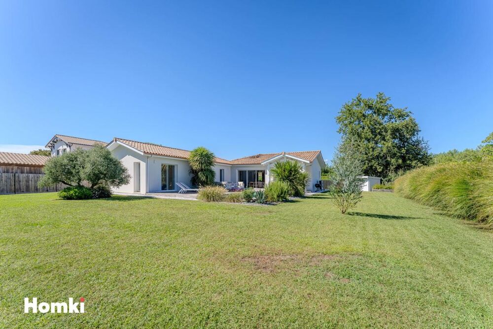 SANGUINET  Maison récente avec piscine, grand terrain et accès direct à la forêt