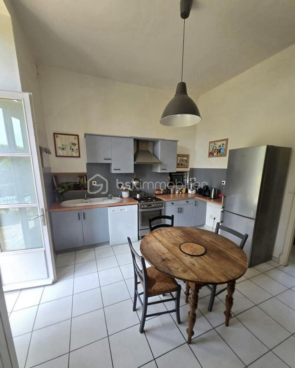 5 min Evron, maison de maître avec jardin paysagé