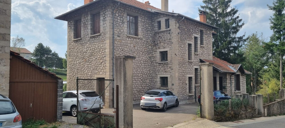 SOUS COMPROMIS Saint Pal de Mons 43620 Idéal artisan ou investisseur possibilité découpe 4 logements plus 1000m² de terrain cons
