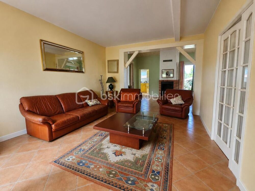 Maison spacieuse au charme d'autrefois à découvrir