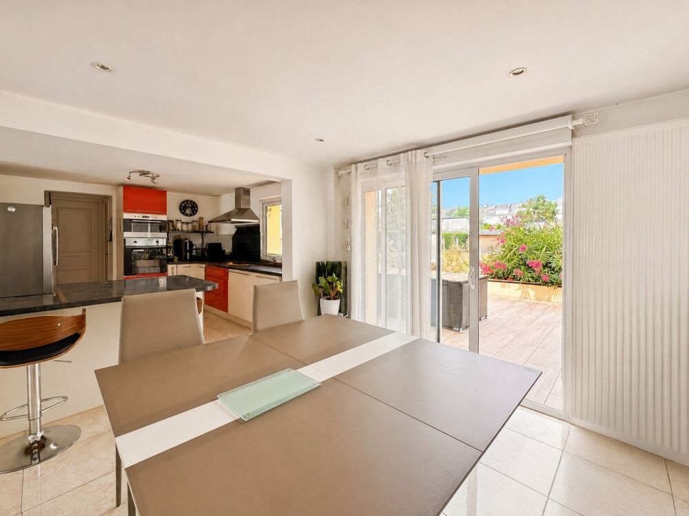 Vente Maison Angers – Maison familiale de 170 m², cinq chambres, Garage et grand jardin sans vis-à-vis Angers