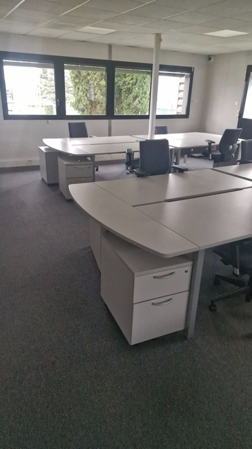   bureaux 90m² modulable, à louer sortie immédiate  autoroute Beynost (01) Saint maurice de beynost