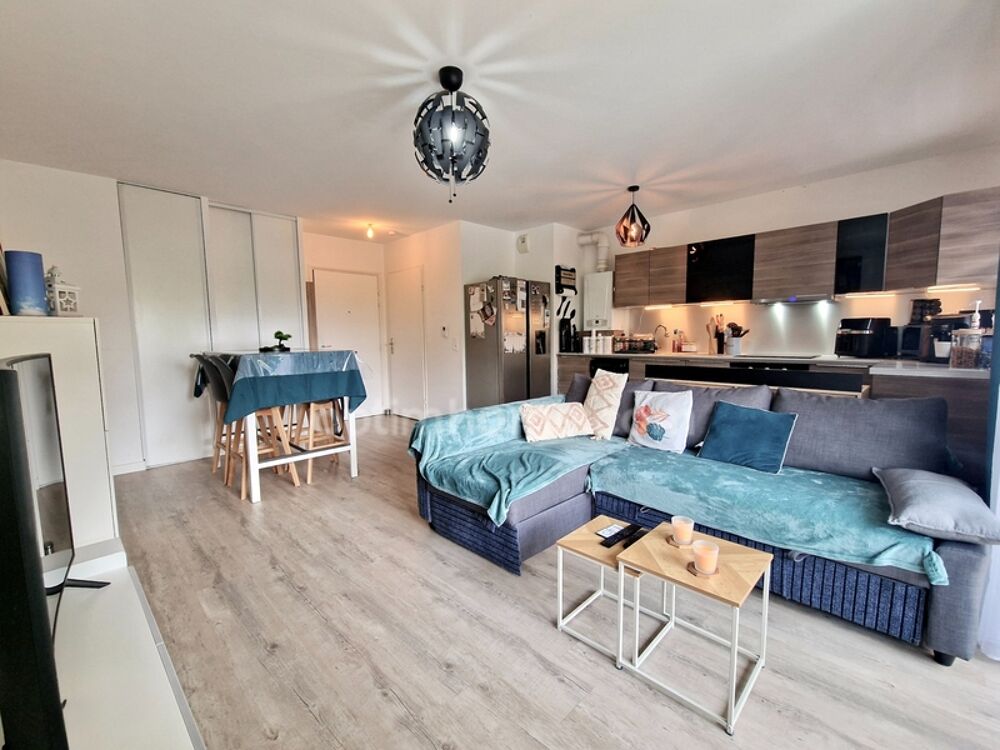 Vente Appartement Appartement 2 pièces avec balcon et parking sous sol Corbeil essonnes