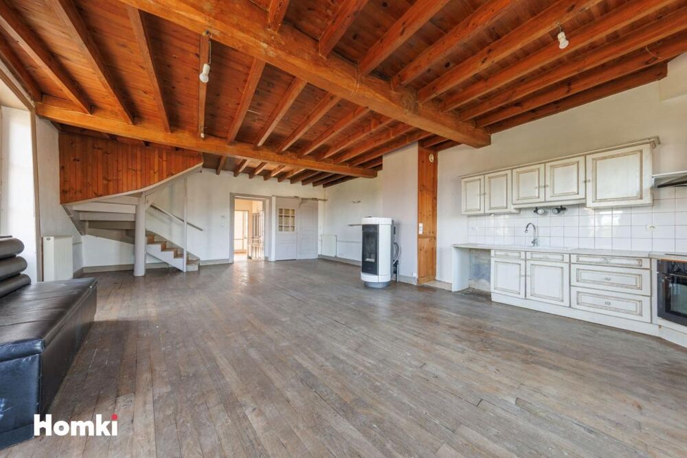 Maison de ville T8 de 216 m à Courpière 63120