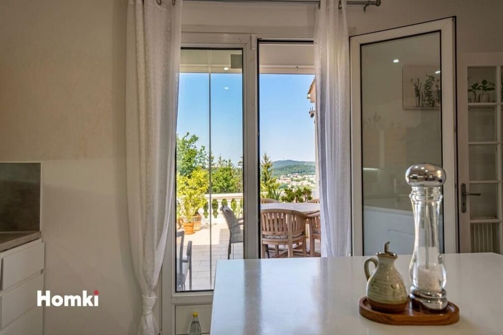 Maison d'architecte de 186 m² Vue Panoramique d'Exception  SAMOGNAT 01580