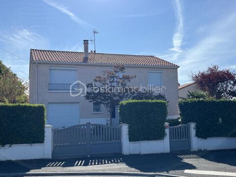   Maison Aiffres 110 m² Maison - 5 pièce(s) - 110 m²