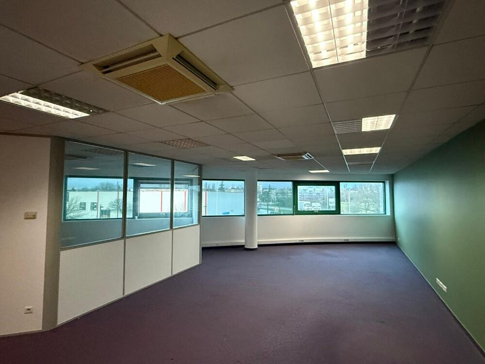   BUREAUX À LOUER – EMPLACEMENT STRATÉGIQUE À FORTE VISIBILITÉ – CHALON-SUR-SAÔNE Chalon sur saone