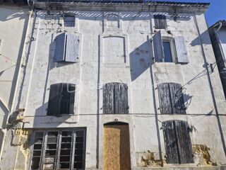  Immeuble à vendre 15 + pièces 375 m²