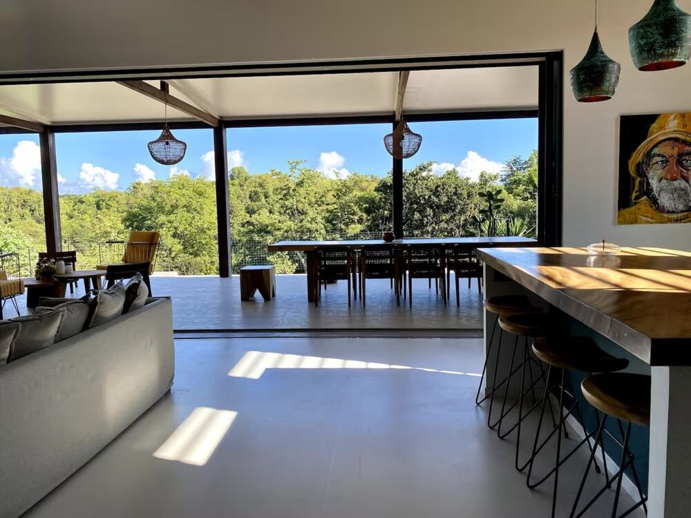 Superbe Villa ultra moderne + 2 dépendances 3 piscines sur 3 243 m² de terrain