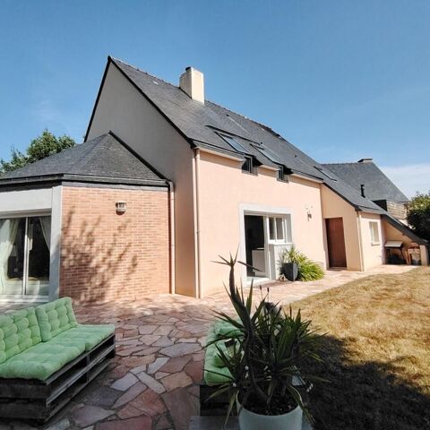   Maison Le Rheu 8 pièce(s) 150 m2 Maison - 8 pièce(s) - 150 m²