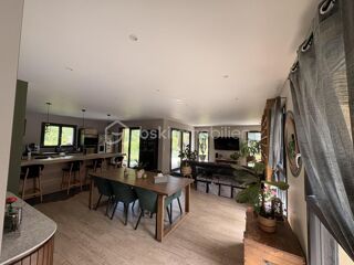  Maison  vendre 8 pices 180 m