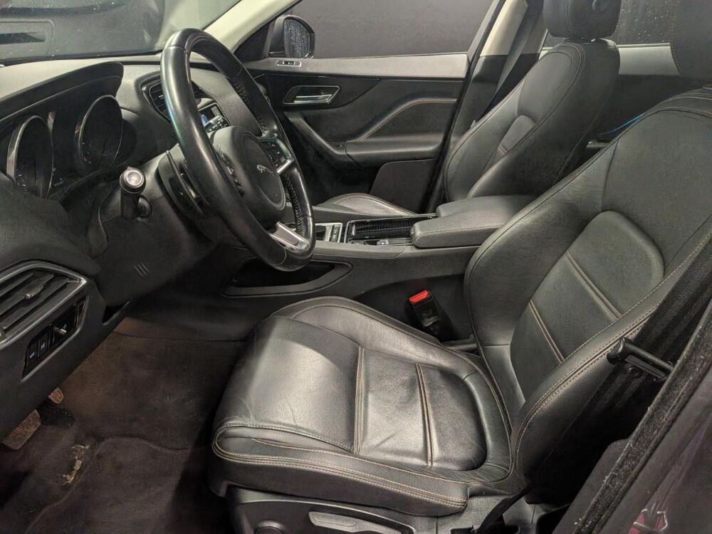 F-PACE 2.0 D - 180 ch 2WD BVA8 Prestige 2017 occasion 78200 Mantes La Jolie