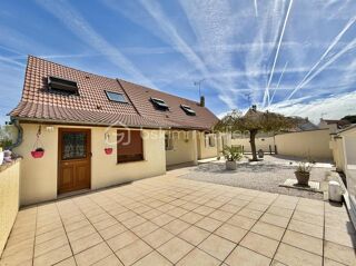  Maison à vendre 10 pièces 245 m²