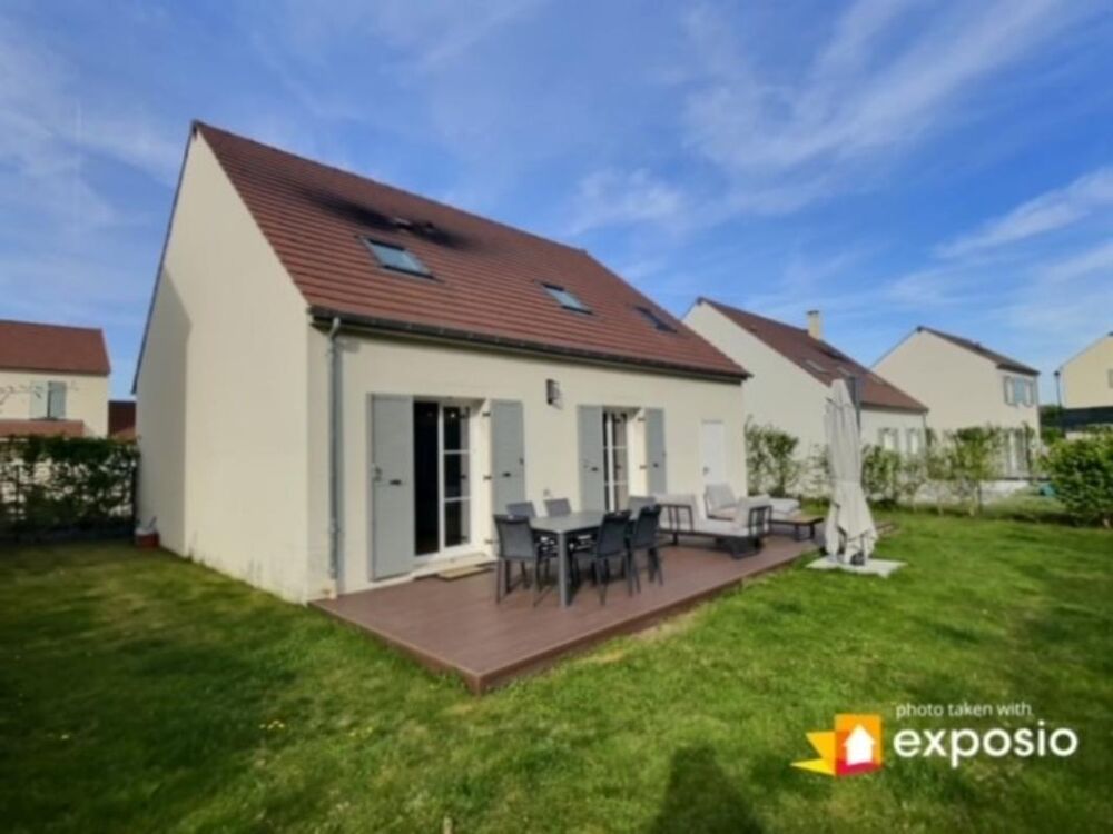 Maison 6 pièces 121 m² · à Maule · 121 m² · 449 000 €