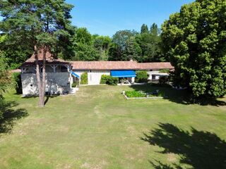  Maison à vendre 8 pièces 270 m²