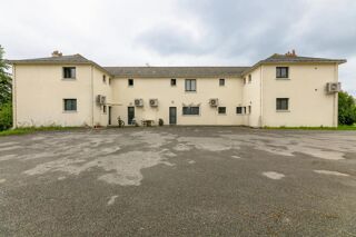  Appartement à vendre 15 + pièces 385 m²