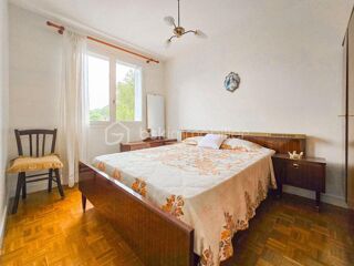 Vente Appartement Appartement 52 m² – 2 chambres – Balcon, loggia, cave et parking – Saint-Martin-d'Hères Village Saint martin d heres