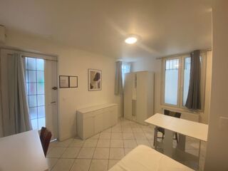  Appartement à louer 1 pièce 19 m²