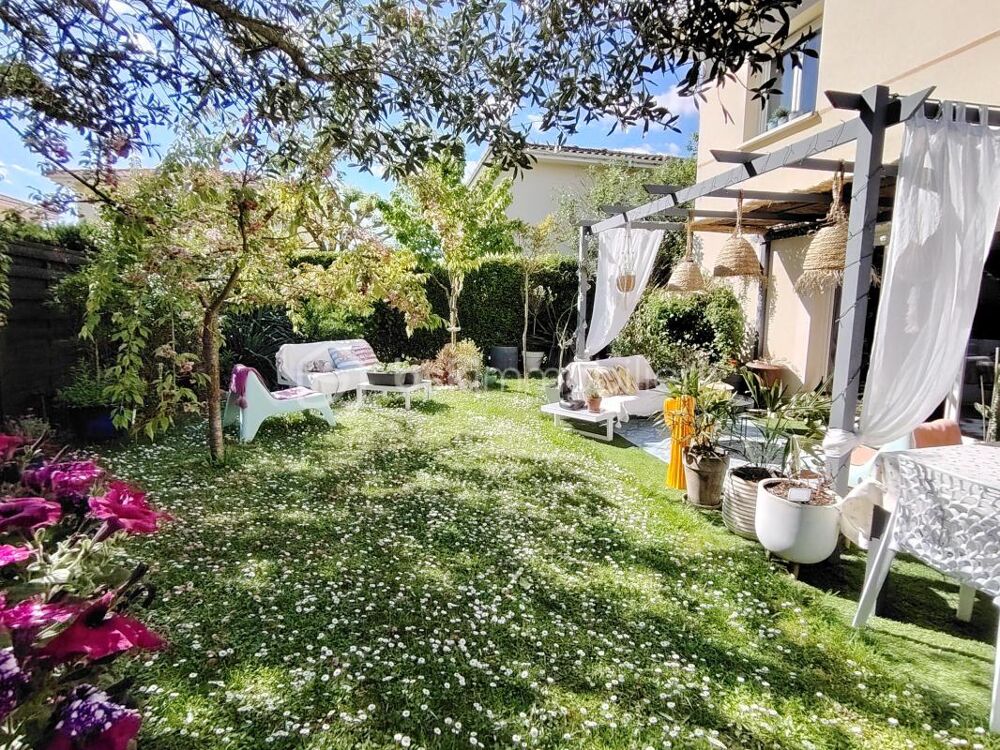 Maison contemporaine 4 pièces  80 m²  Jardin au calme