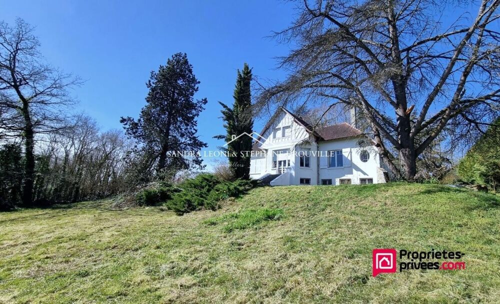 SAINT-PREST - CHARTRES CHARMANTE DEMEURE en Pierre de 144 m², 3 CHAMBRES. TERRAIN DIVISIBLE ET CONSTRUCTIBLE