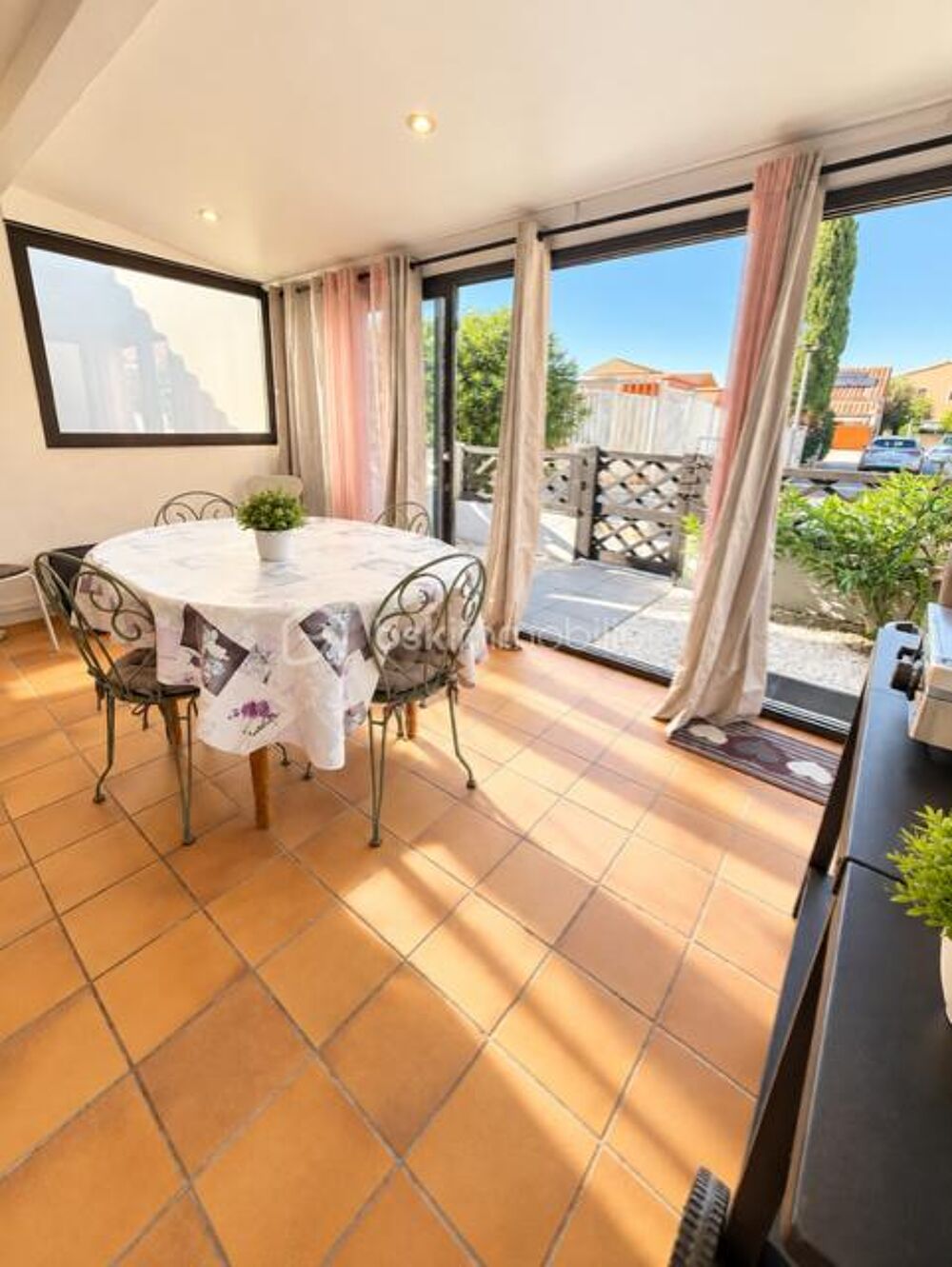 Maison avec deux chambres dont une en rez de chaussée !