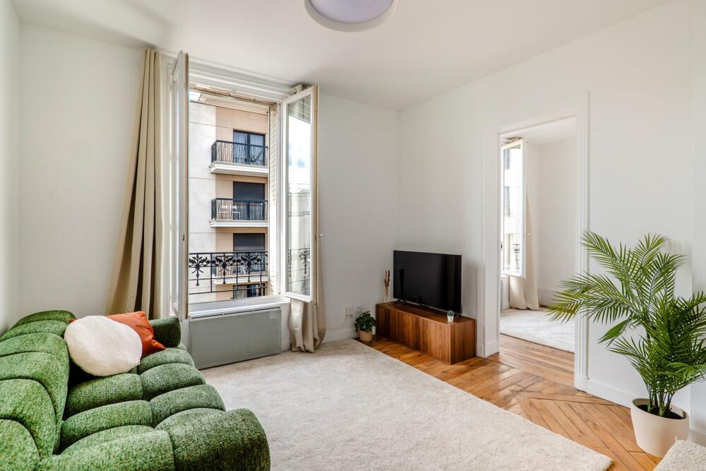 Vente Appartement Appartement T2 - 28,13 m² - étage 4/4 - 195 000€ Suresnes
