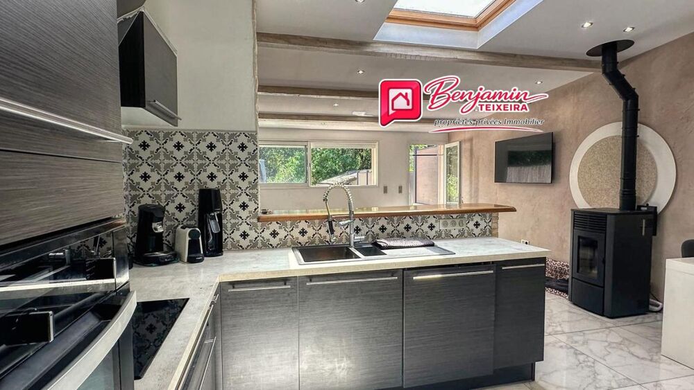 Vente Maison Maison Roquebrune Sur Argens 4 pièce(s) 109.85 m2 Roquebrune sur argens