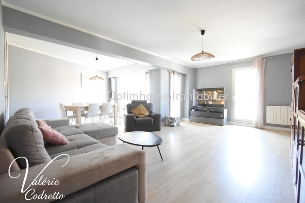 Vente Appartement Appartement traversant 87 m² avec terrasse plein sud, parking et 2 caves – Hyères Centre 83400 Hyeres