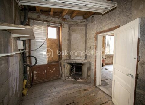   Appartement � r�nover de 84 m2 Appartement - 3 pi�ce(s) - 83 m�