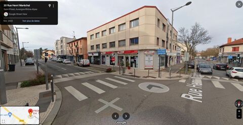 Dpt Rh&ocirc;ne (69), &agrave; louer SAINT PRIEST Local commercial de 280m2 en angle, centre ville de st Priest proche place du march&eacute; 3510 69800 Saint priest