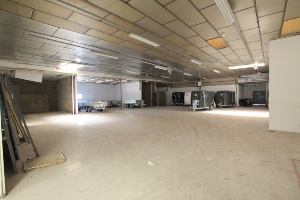   Dpt Saône et Loire (71), à louer proche de CHALON SUR SAONE Entrepôts et Bureaux de 285 m² 