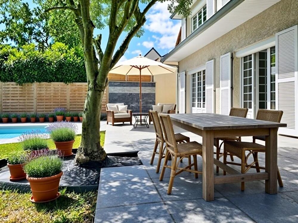 Vente Maison YERRES, belle maison familiale de 205 m² avec piscine, terrain plein sud et  sous sol total Yerres