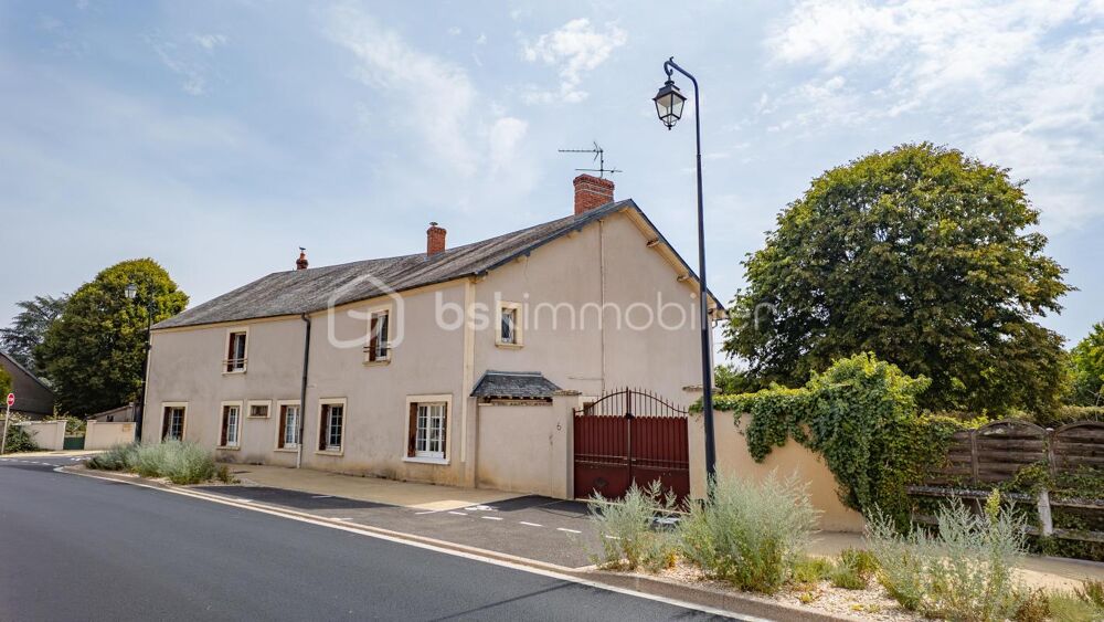 Vente Maison Surprenante maison de caractère à rafraîchir pour un projet familial ou professionnel Mornay berry