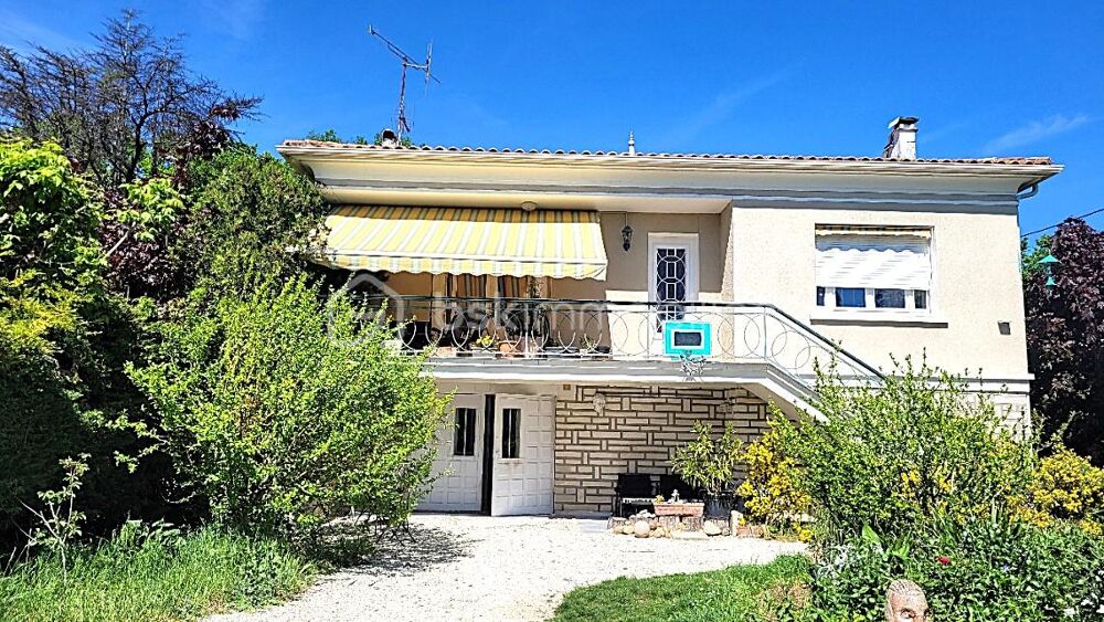 Maison aux portes d'Angoulême, toutes commodités à proximité