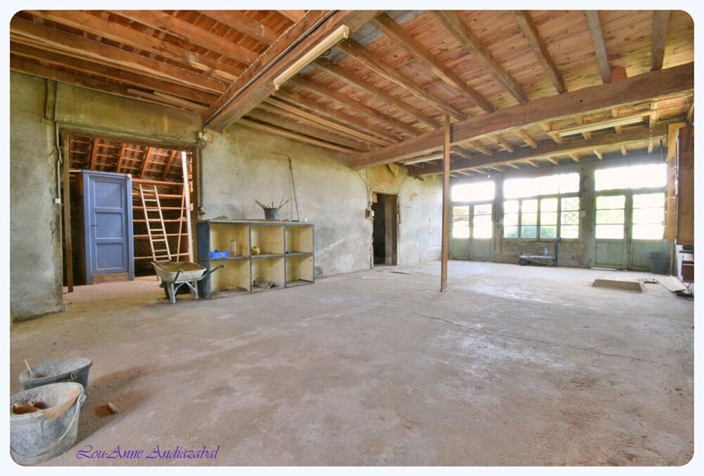 LAGOR - MAISON BEARNAISE AVEC DEPENDANCE - 132 M² HABITABLE
