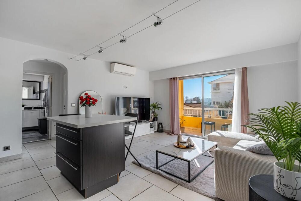 Appartement en vente de 44 m² à Fréjus, locataire en place