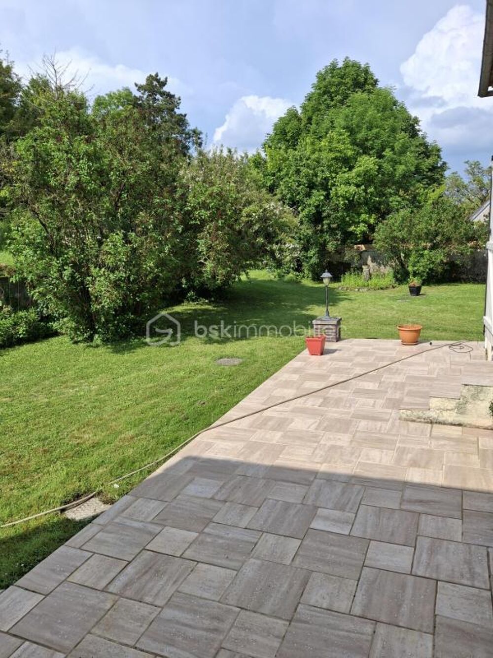 Maison de campagne de caractère 3 pièces - jardin de 1237 M2 dans village calme
