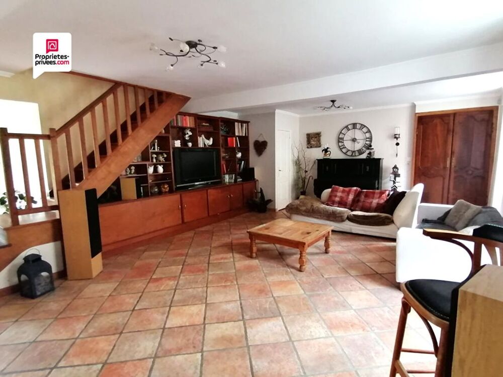 (95450) AVERNES - Maison de village 8 pièce(s) 225 m2, 5 chambres, jardin