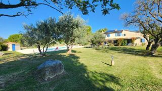  Maison � vendre 15 + pi�ces 369 m�