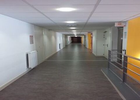   ST RAMBERT EN BUGEY - Local professionnel 
