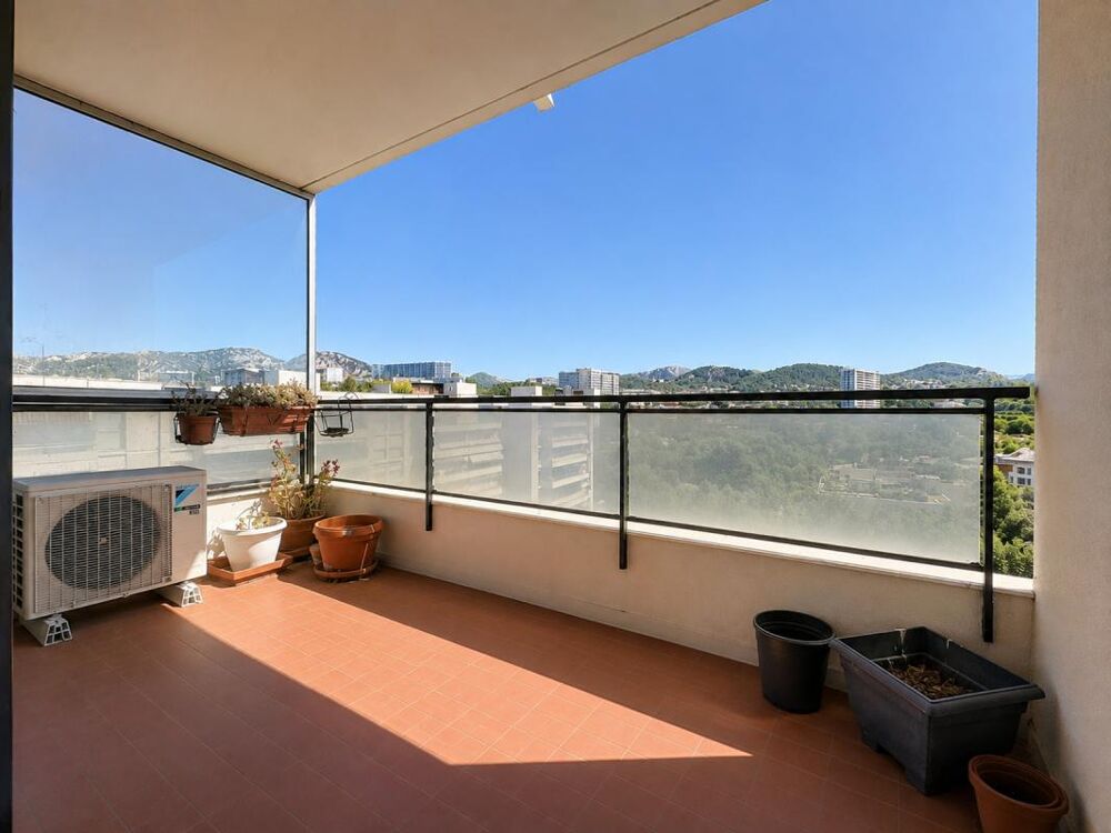 Vente Appartement Marseille 13009 –Joseph Aiguier – T3/4 en étage élevé avec terrasse, vue dégagée, parc et cave Marseille 9