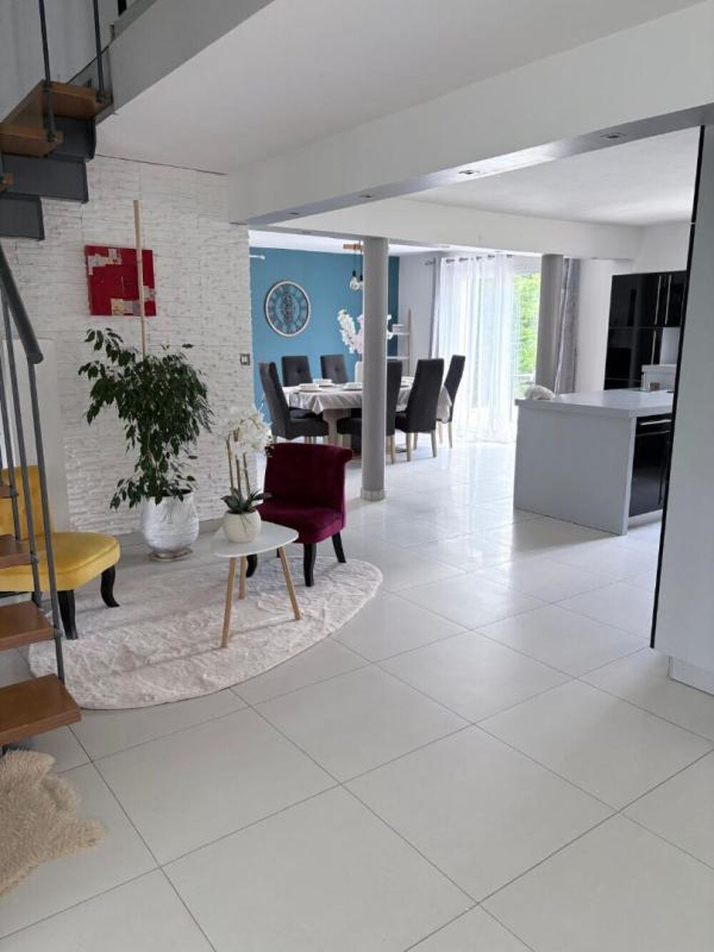 Vente Maison Volumes, luminosité et cadre privilégié pour cette belle maison familiale Briod